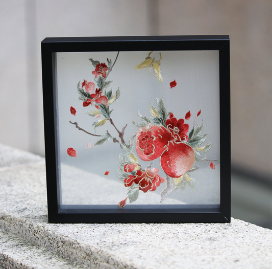 Embroidery Art，Personalized Gift，Birthday Gift，Bridal Shower Gift，Christmas Gift ，Holiday Gift，Gift for Her，Gift for Mom ，Anniversary Gift