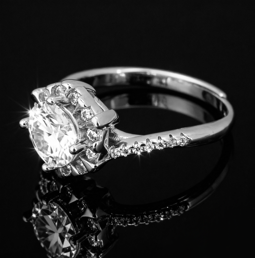 Heart-shaped moissanite engagement ring5